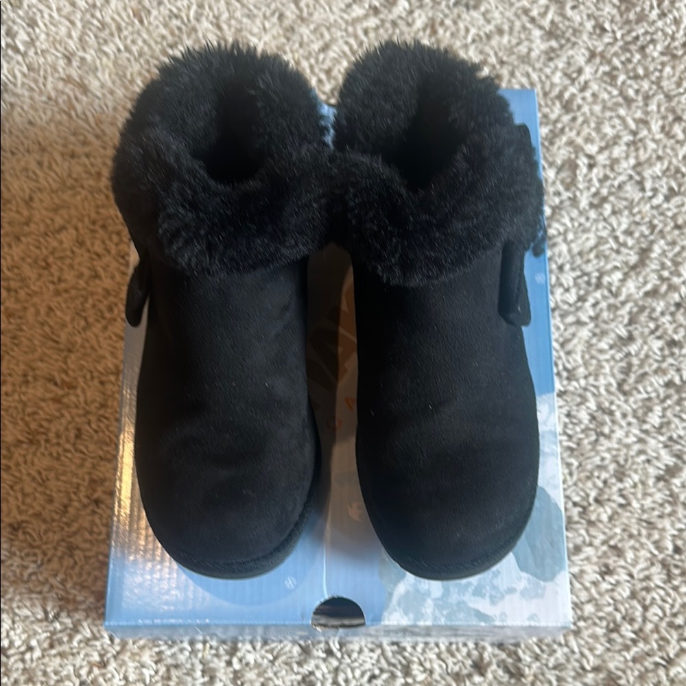 Makalu Black Fur-Lined Boots - Size 13